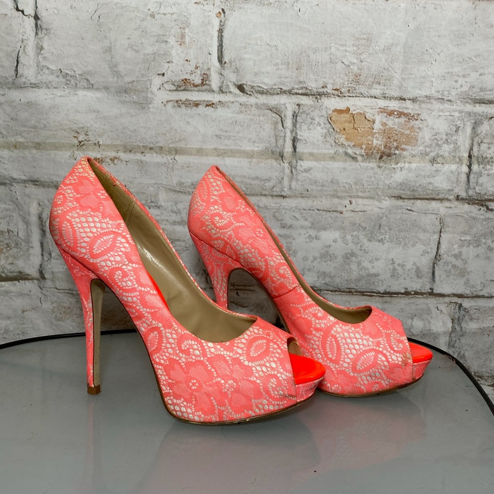 Aldo Women’s Lace Pumps Size 40 (Size 9)